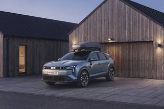 Dacia zkusila něco, co si většina automobilek netroufla. Nový Striker kombinuje hned tři různé světy a dost možná tak bude absolutním hitem! - MOTORVIZE.cz